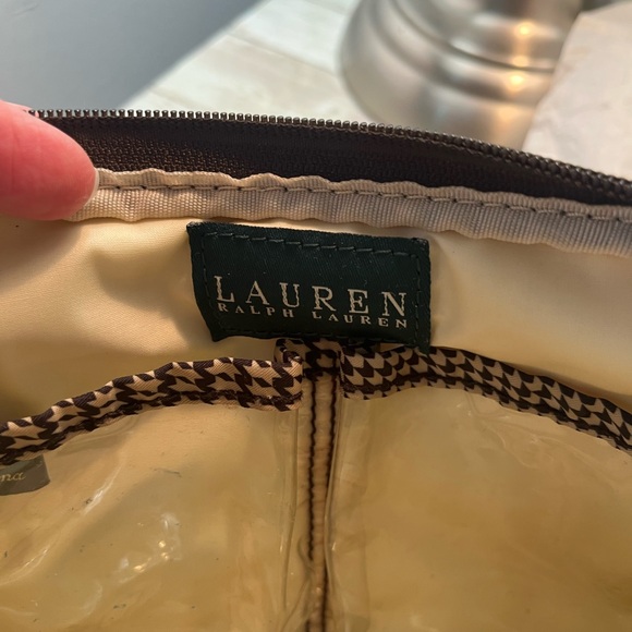 Lauren-Ralph Lauren cosmetic bag - Picture 7 of 9